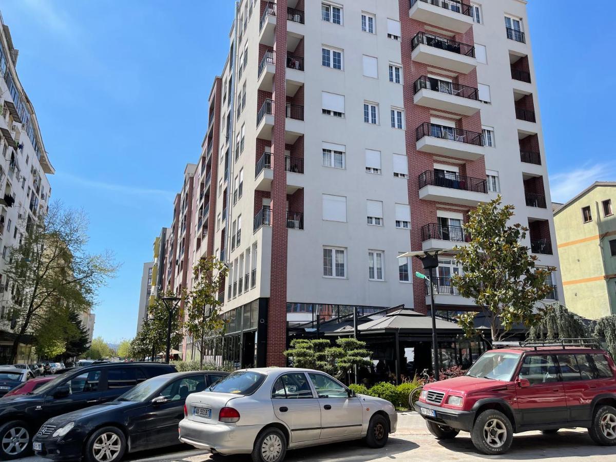 Lovely Apartment Tirana Kültér fotó